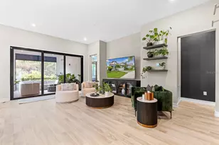 1041 Seagrape Dr, Ruskin, FL 33570 - Photo 9