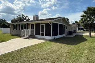 5627 20th St, Zephyrhills, FL 33542 - Photo 3