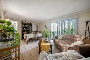 12261 Sailwinds Dr, Largo, FL 33773 - Photo 9