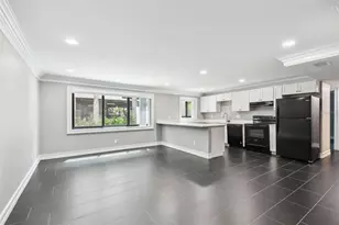 2942 W Bay Dr, Belleair Bluffs, FL 33770 - Photo 9