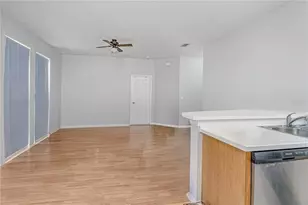 814 Fern Leaf Dr, Ruskin, FL 33570 - Photo 9