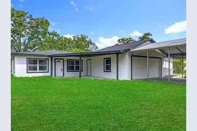 2402 E 148th Avenue, Lutz, FL 33549 - Photo 1