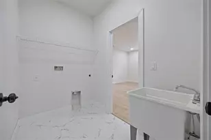 7706 N Arden Ave, Tampa, FL 33604 - Photo 33