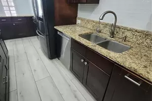 8320 Woodlake Pl, Tampa, FL 33615 - Photo 27