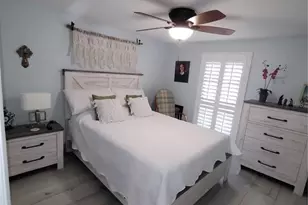 8320 Woodlake Pl, Tampa, FL 33615 - Photo 5