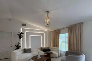 605 Tamarin Ln, Kissimmee, FL 34759 - Photo 3