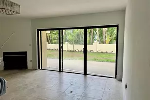 7550 Sunshine Skyway Ln S, Saint Petersburg, FL 33711 - Photo 7