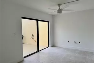 7550 Sunshine Skyway Ln S, Saint Petersburg, FL 33711 - Photo 9