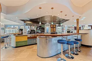 8846 Merrimoor Blvd E, Seminole, FL 33777 - Photo 11