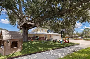 8846 Merrimoor Blvd E, Seminole, FL 33777 - Photo 47