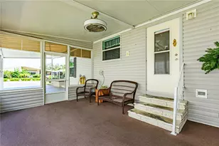 5823 Navaho Ct, Zephyrhills, FL 33542 - Photo 7