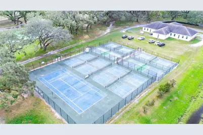 5823 Navaho Court, Zephyrhills, FL 33542 - Photo 47