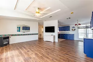 5823 Navaho Ct, Zephyrhills, FL 33542 - Photo 13