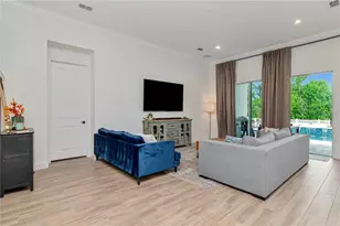 979 Signet Dr, Apollo Beach, FL 33572 - Photo 11