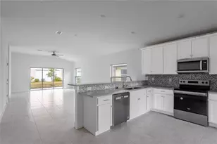 573 Rose Apple Cir, Port Charlotte, FL 33954 - Photo 3