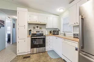 3201 Great Oak St, Wesley Chapel, FL 33543 - Photo 11