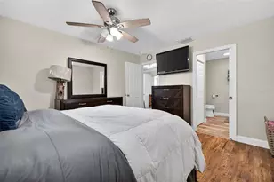 8276 91st St, Seminole, FL 33777 - Photo 37