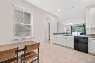 2110 Laceflower Dr, Brandon, FL 33510 - Photo 7