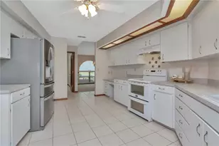 1615 Lady Bower's Trail, Lakeland, FL 33809 - Photo 23