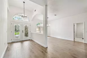 18811 Victor Manuel Dr, Lutz, FL 33548 - Photo 11