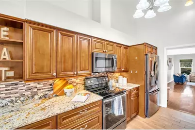 11901 Steppingstone Boulevard, Tampa, FL 33635 - Photo 5