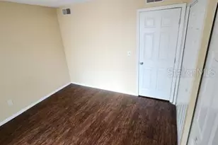 7141 E Bank Dr, Tampa, FL 33617 - Photo 5