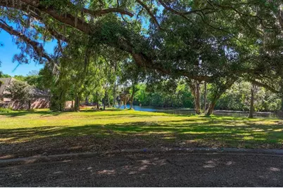 7810 Terrace Oaks Court, Temple Terrace, FL 33617 - Photo 15