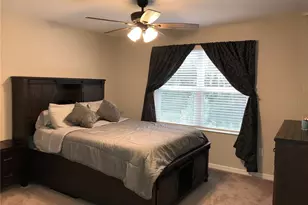 10549 Oakside Dr, Palmetto, FL 34221 - Photo 5