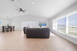 3215 Gulf City Rd, Ruskin, FL 33570 - Photo 83