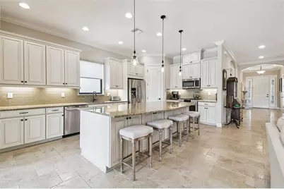 8621 Grand Alberato Road, Tampa, FL 33647 - Photo 5