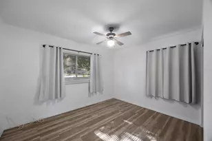 8946 93rd St, Seminole, FL 33777 - Photo 25