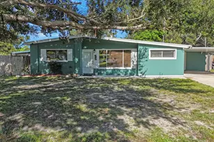 8946 93rd St, Seminole, FL 33777 - Photo 5