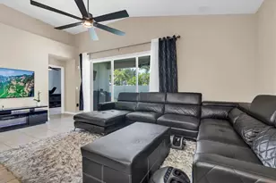 12607 Avelar Creek Dr, Riverview, FL 33578 - Photo 9