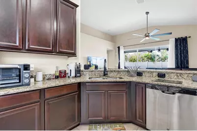 12607 Avelar Creek Drive, Riverview, FL 33578 - Photo 11