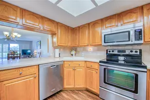 9200 Park Blvd, Seminole, FL 33777 - Photo 9