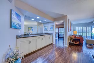 9200 Park Blvd, Seminole, FL 33777 - Photo 15