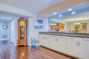 9200 Park Blvd, Seminole, FL 33777 - Photo 19