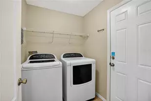 6721 Sparkling Way, Wesley Chapel, FL 33545 - Photo 7