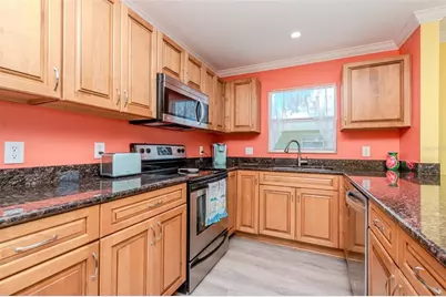 5605 Shore Boulevard S #B, Gulfport, FL 33707 - Photo 11