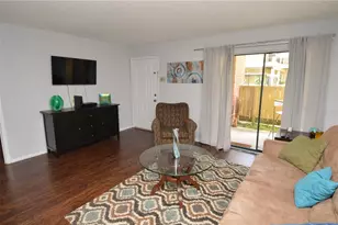 8718 Mallard Reserve Dr, Tampa, FL 33614 - Photo 13