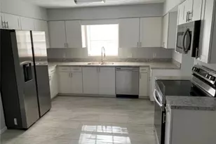 1909 Lido Dr, Brandon, FL 33511 - Photo 9