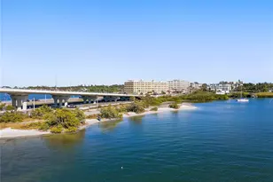 131 Bluff View Dr, Belleair Bluffs, FL 33770 - Photo 63