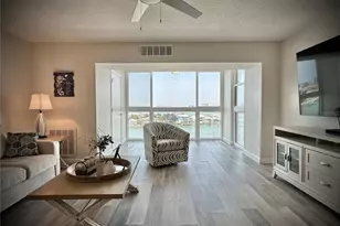 851 Bayway Blvd, Clearwater Beach, FL 33767 - Photo 19