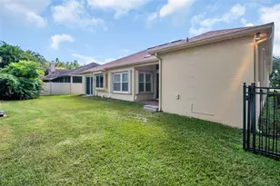 12302 Seabrook Dr, Tampa, FL 33626 - Photo 5
