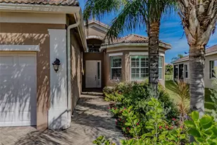 4938 Grand Banks Dr, Wimauma, FL 33598 - Photo 5