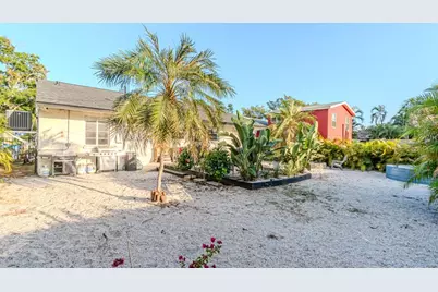 2805 Tifton Street S, Gulfport, FL 33711 - Photo 35