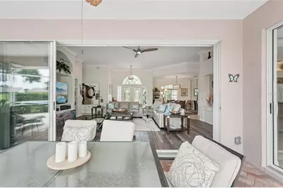 6174 Misty Oaks Drive, Sarasota, FL 34243 - Photo 11