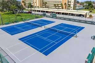 4775 Cove Cir, Saint Petersburg, FL 33708 - Photo 23