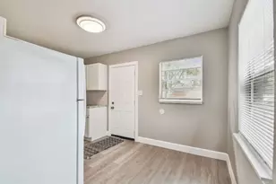 803 W Warren St, Plant City, FL 33563 - Photo 9