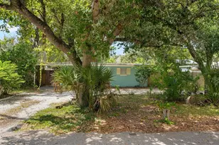 6129 Beacon Point Dr, Weeki Wachee, FL 34607 - Photo 29